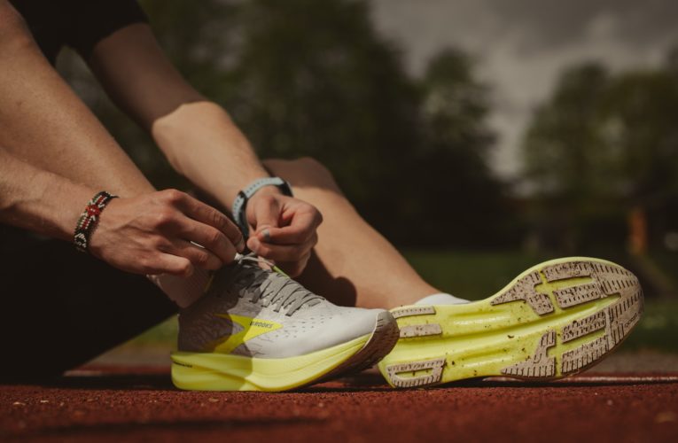 Lakewood: Reduce Pain from Muscle Strain or Injury Faster with Curewave Laser