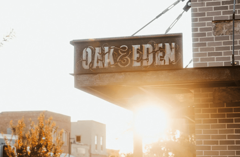Lakewood: Best American Made Whiskey – Oak and Eden.